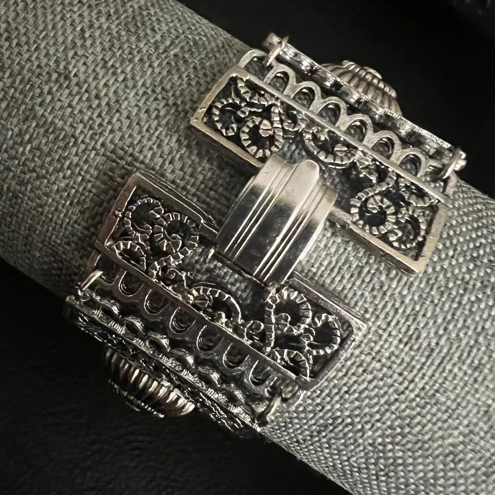 Vintage Silver Tone Filigree Panel Bracelet Ornate Shell Motif 7.25in Victorian